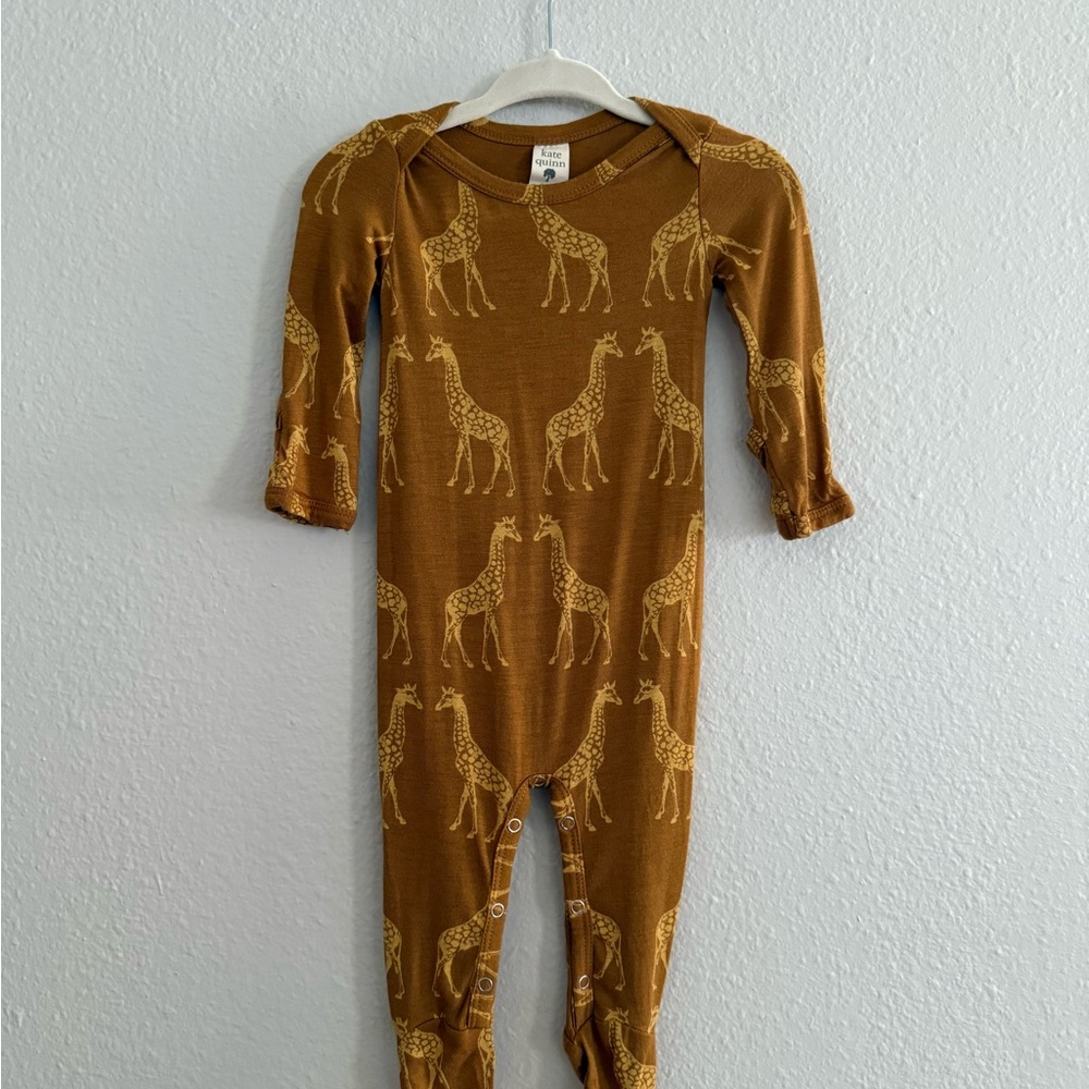 Kate Quinn Brown Giraffe Print Onsie Size 0-3 Months